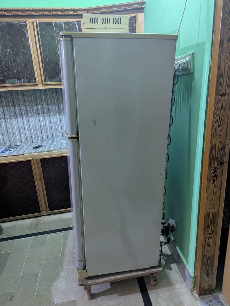 Waves Fridge

                                                            alt=