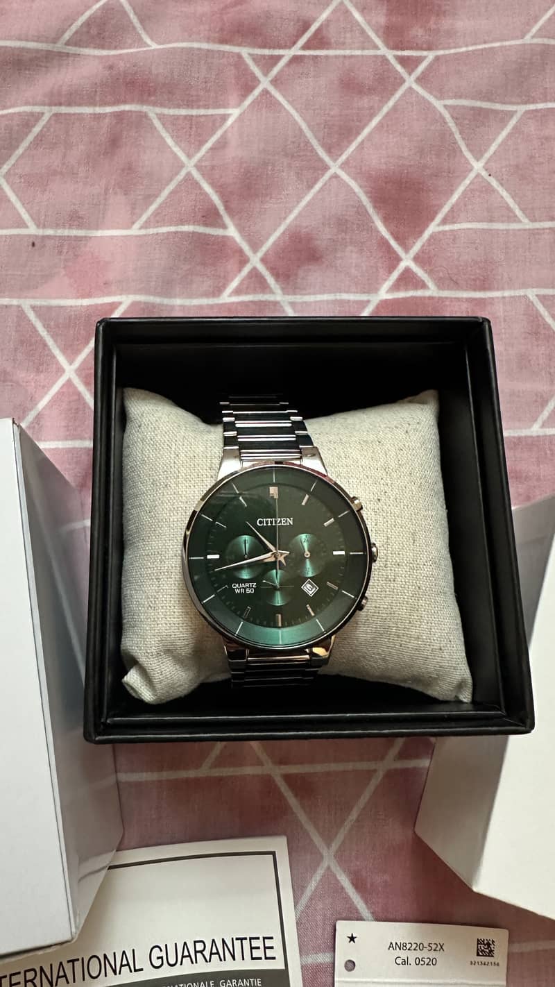 Brand new citizen chronograph watch

                                                            alt=