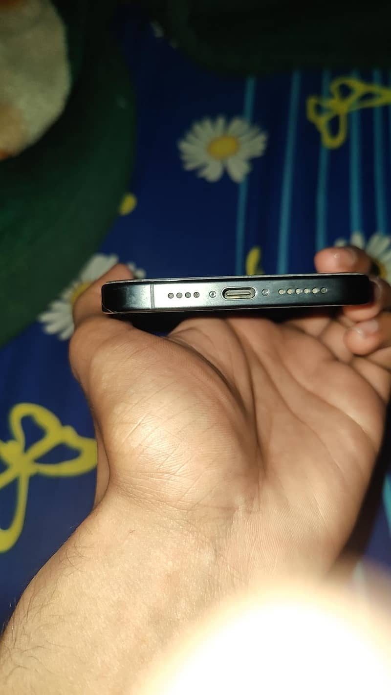 IPHONE 15 PRO MAX 256 GB  JV

                                                            alt=