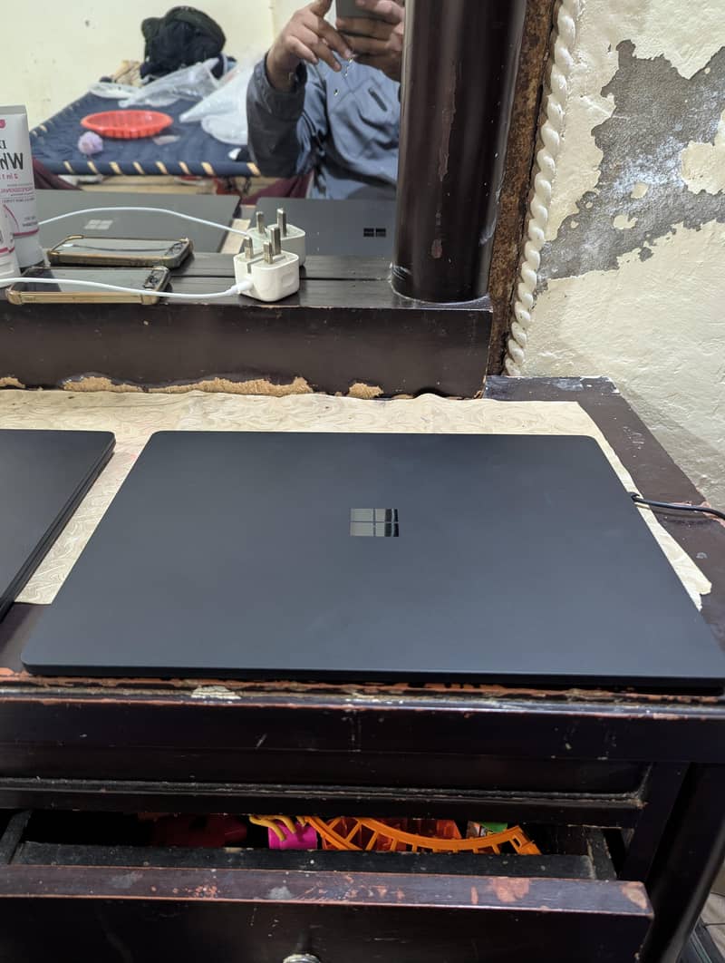 surface laptop 3 core i7 10th generation ram 32Gb rom 1000Gb ssd nvme

                                                            alt=