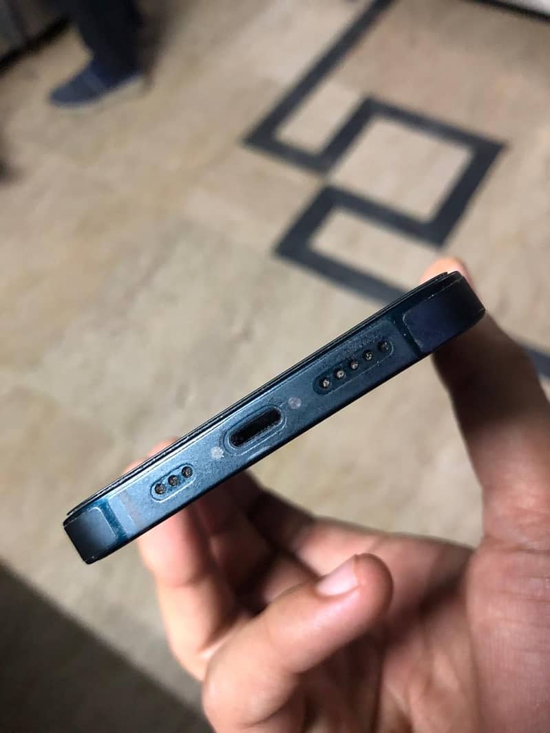 I phone 14

                                                            alt=