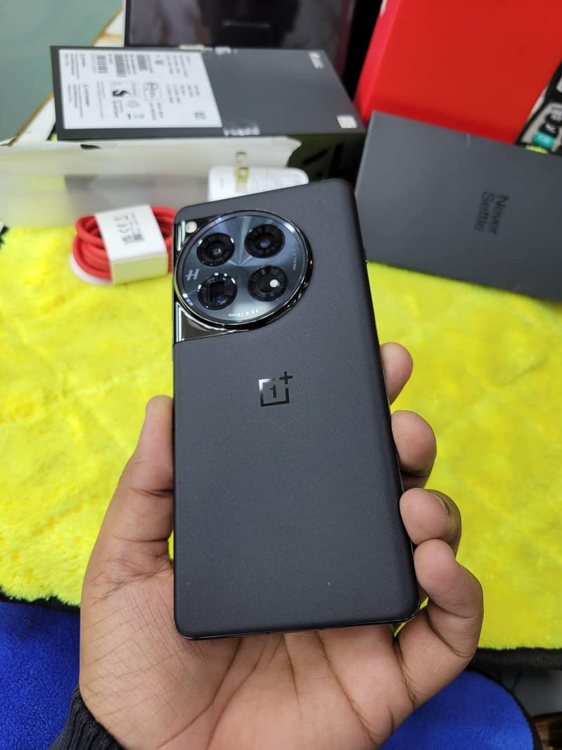 OnePlus 12 16GB/512GB Official PTA | Dual SIM

                                                            alt=