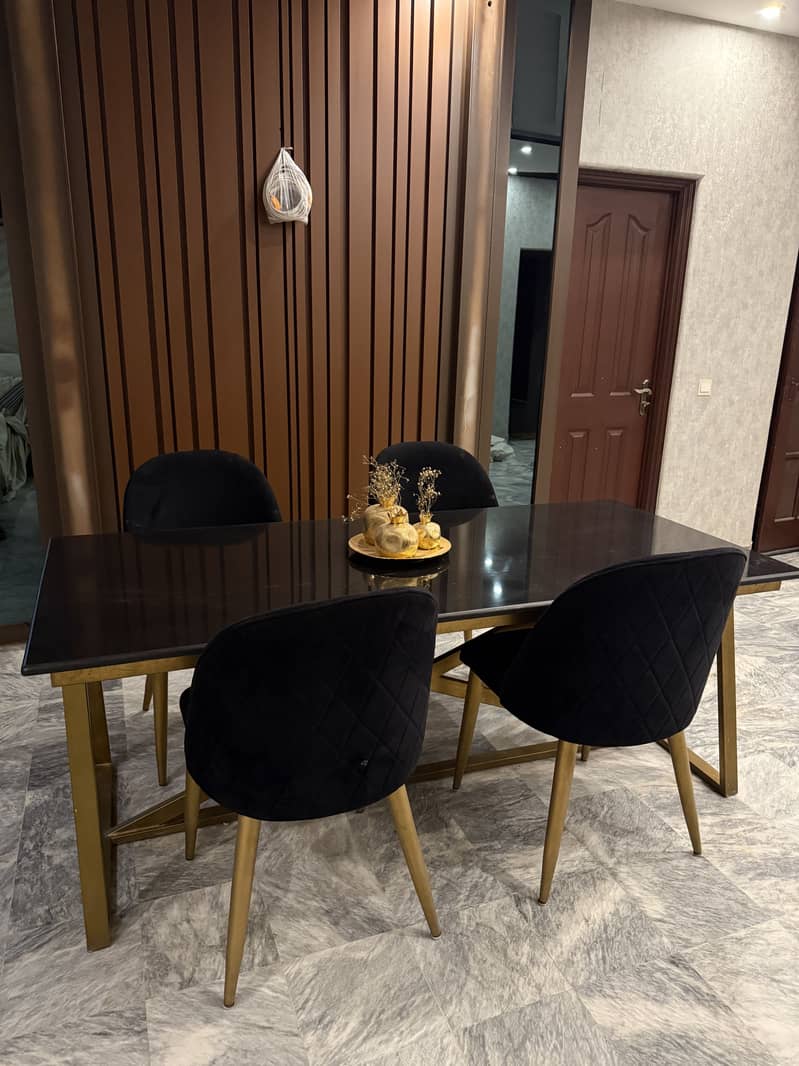 Dinning Table/Grey-night Marble/Luxury Dining/4seater/Wooden Dining

                                                            alt=