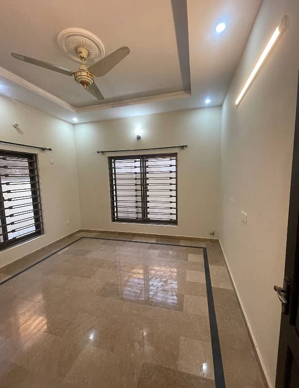 1 Kanal Ground Floor For Rent In Police Foundation

                                                            alt=