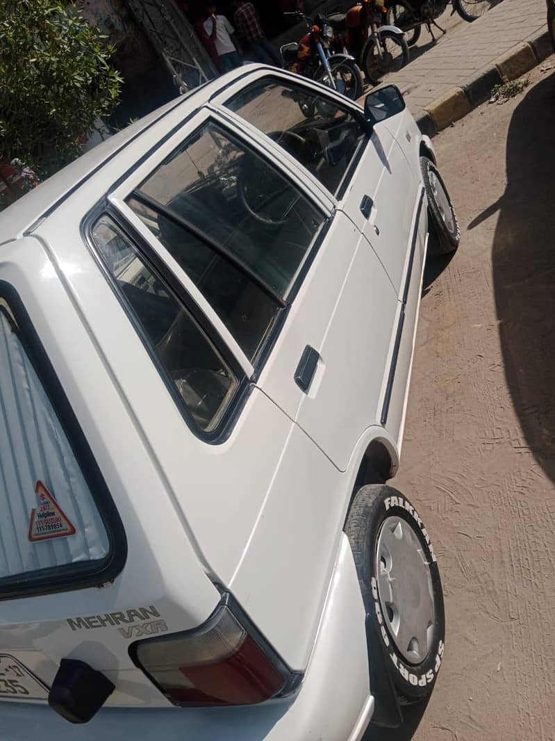 Suzuki mehran vxr 2017

                                                            alt=