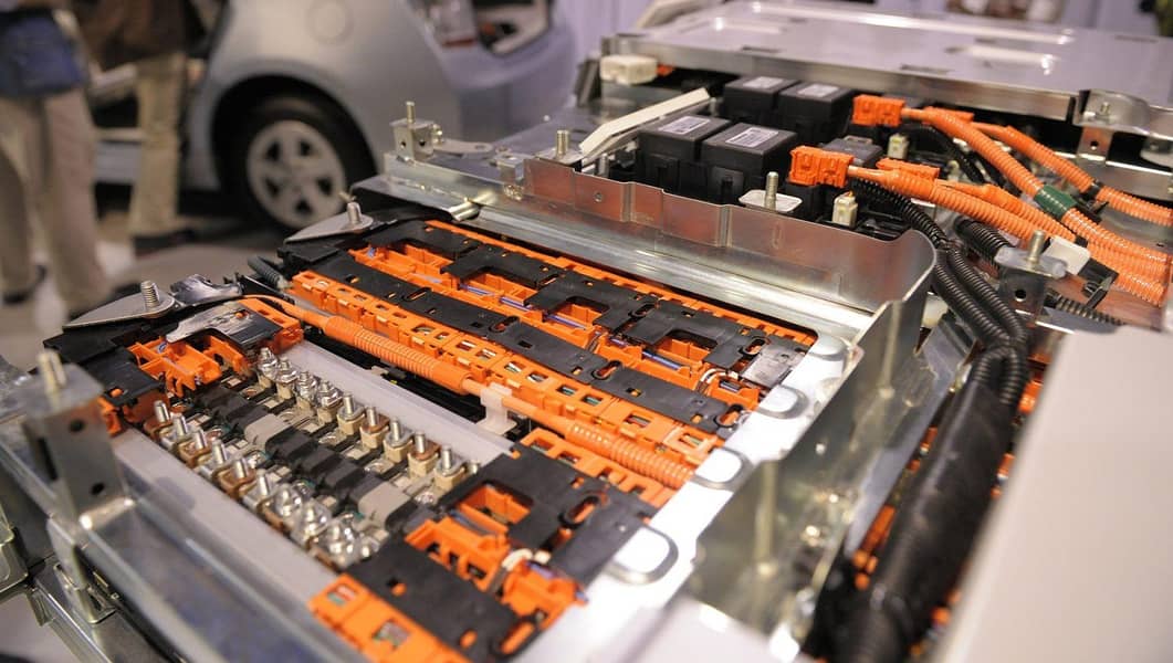 Hybrid Batteries/Toyota Prius Axio lexus/Lithium Batteries/ABS Unit

                                                            alt=