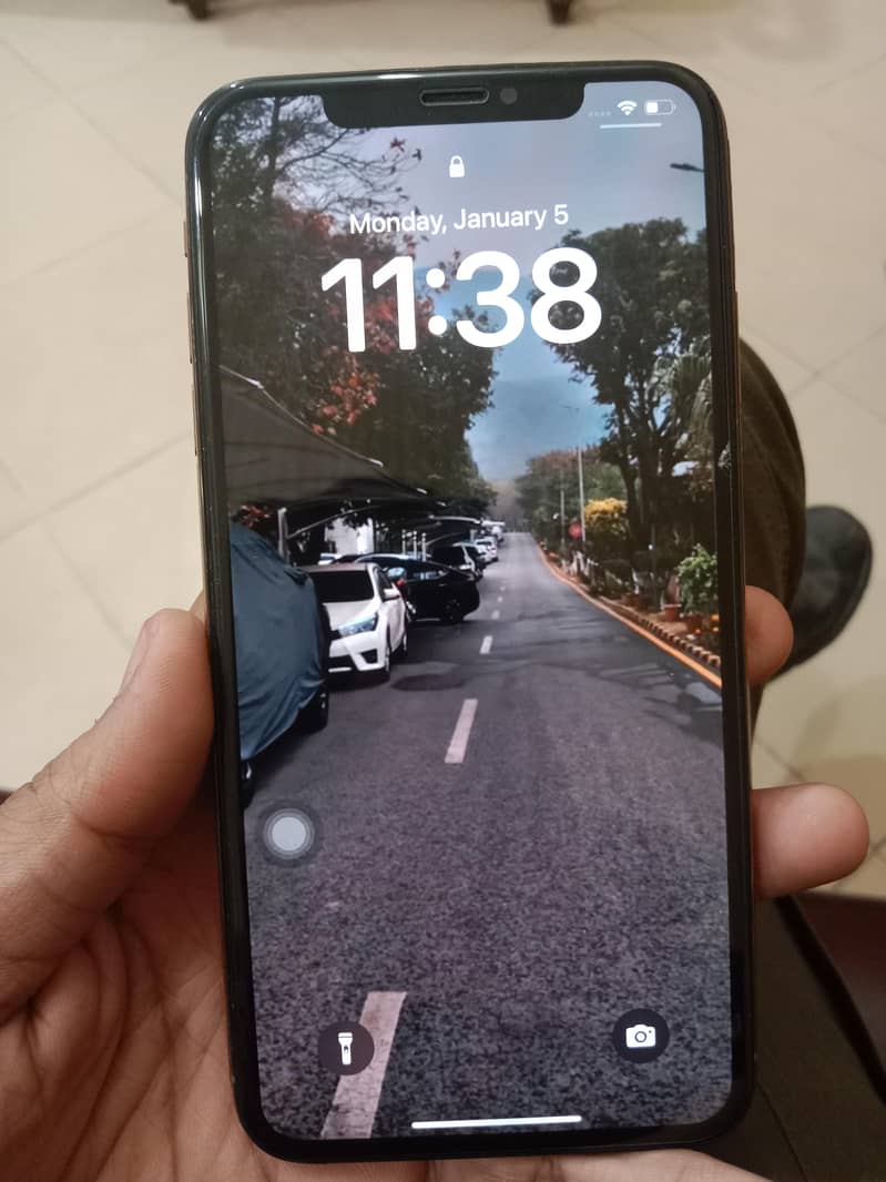 i phone XS Max 256gb btry health 91%

                                                            alt=