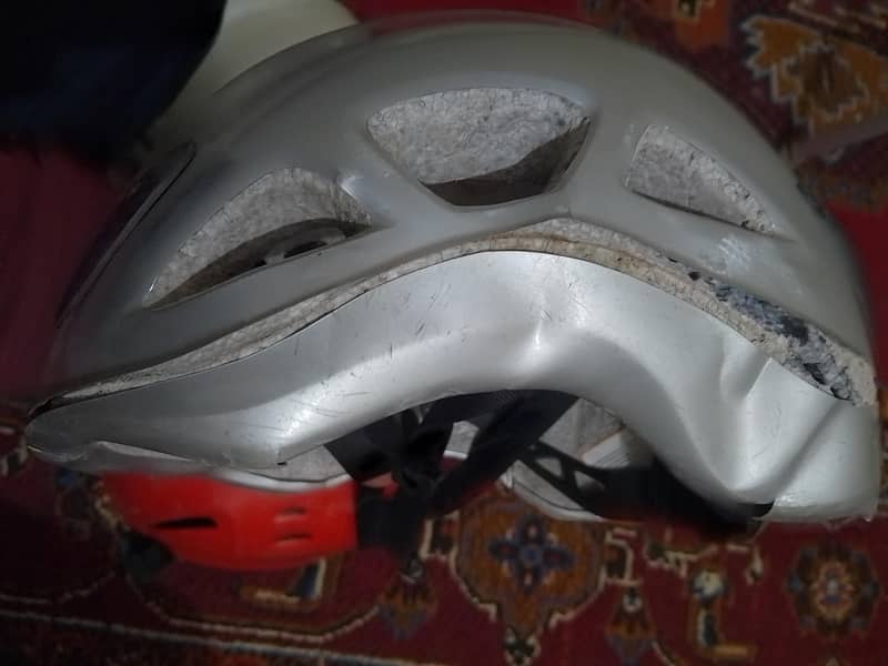 different brand helmets and theodolite engineering products

                                                            alt=