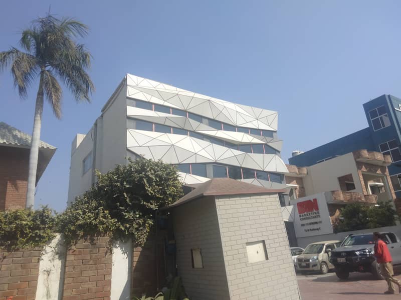 Curtain,Wall,Spider,12mm,Glass,DLX,bond,Aloucbond,Cladding,Signboard,

                                                            alt=