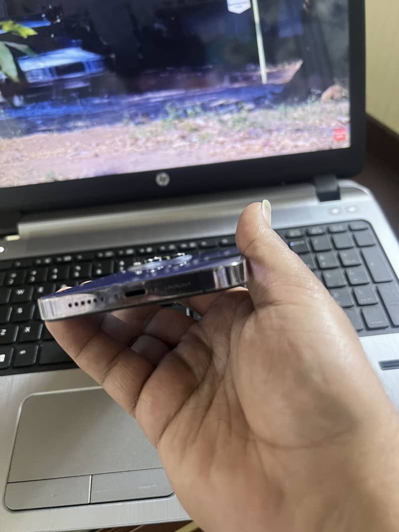 I phone 14 pro max  EXCHNGE with Bike

                                                            alt=