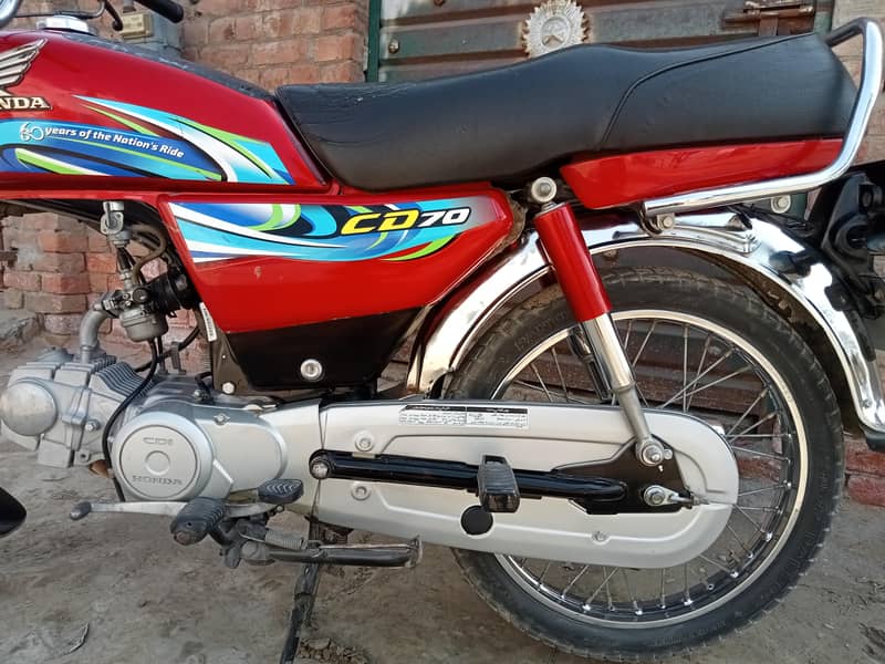 Honda CD 70 24 model total genuine condition 10/10 documents clear

                                                            alt=