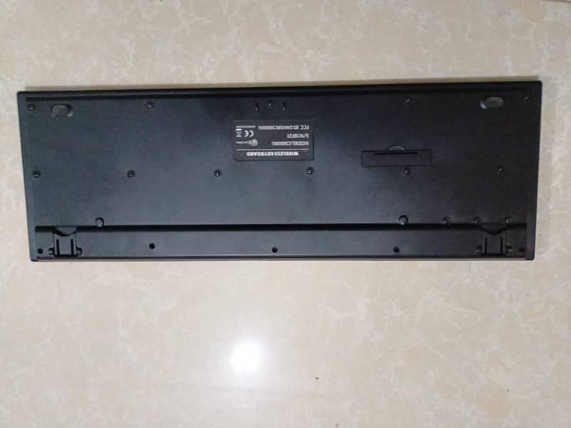 Wireless Keyboard & Mouse

                                                            alt=