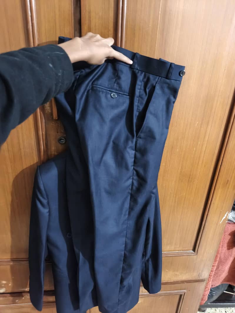 New Double Breasted Coat

                                                            alt=