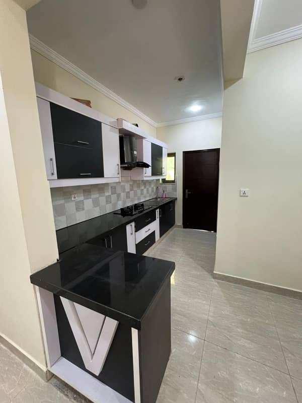 Daily & Weekly Basis Furnished Independent villa for rent Bahria town karachi.

                                                            alt=