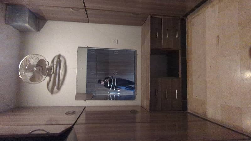 1 Kanal Upper Portion Available For Rent In G-15 Islamabad.

                                                            alt=