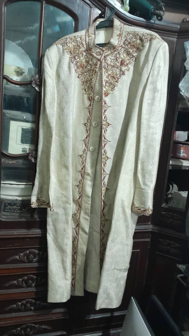 used doolha dress for sale

                                                            alt=