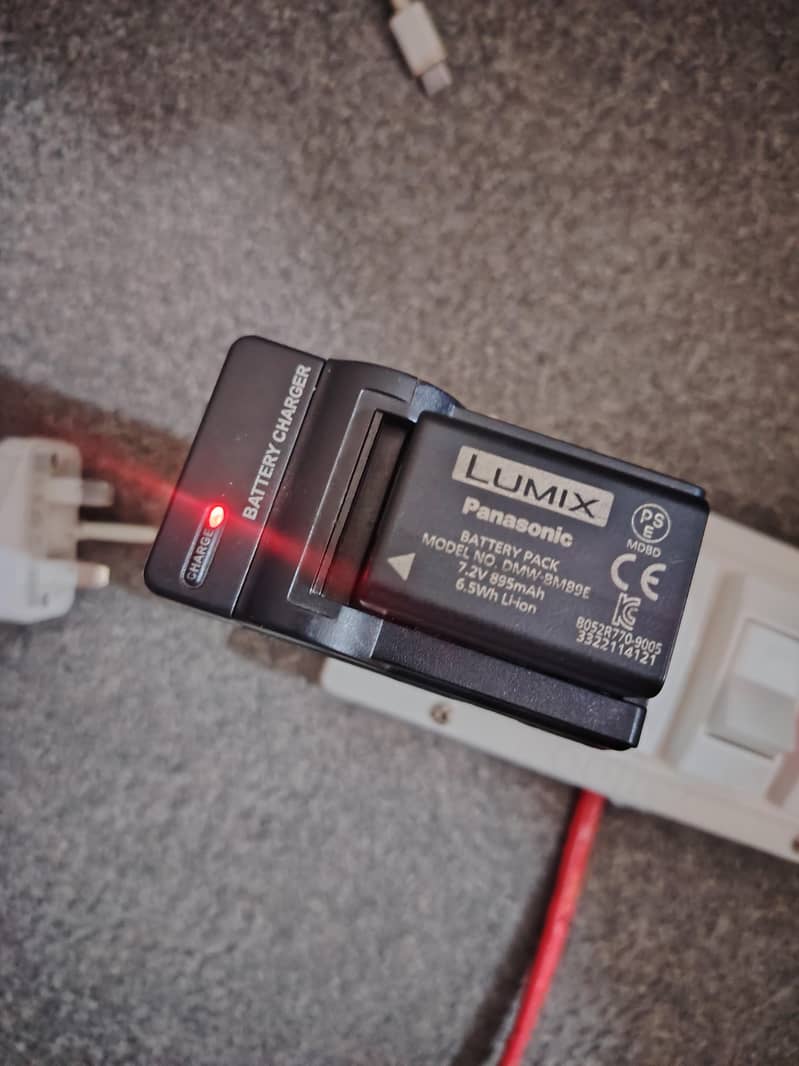 Panasonic Lumix DMC-FZ70 DSLR Camera | 9/10 Condition | ScratchLess

                                                            alt=