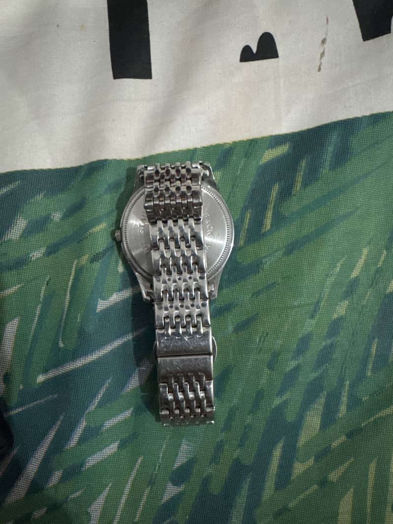 Citizen watch

                                                            alt=