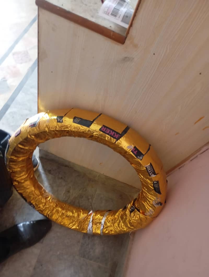 ybr 125g tyre for sale

                                                            alt=