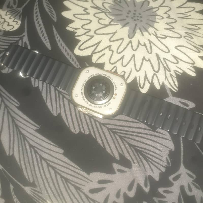 smart watch

                                                            alt=