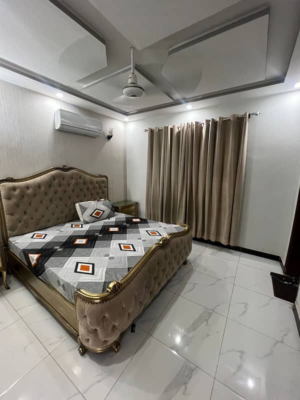 Per hours Furnished room available for rent

                                                            alt=