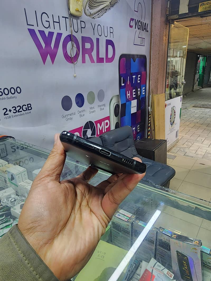 S21 Ultra Official Pta with Box

                                                            alt=