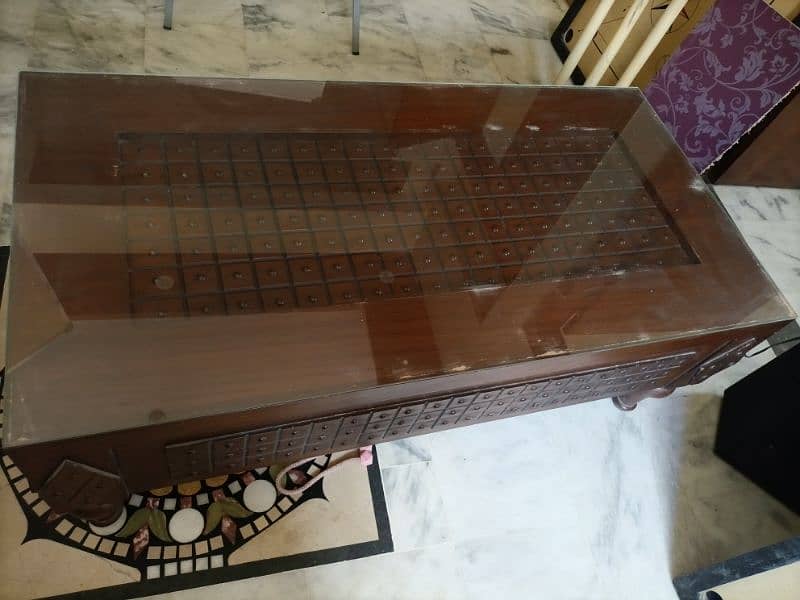 Centre Table

                                                            alt=