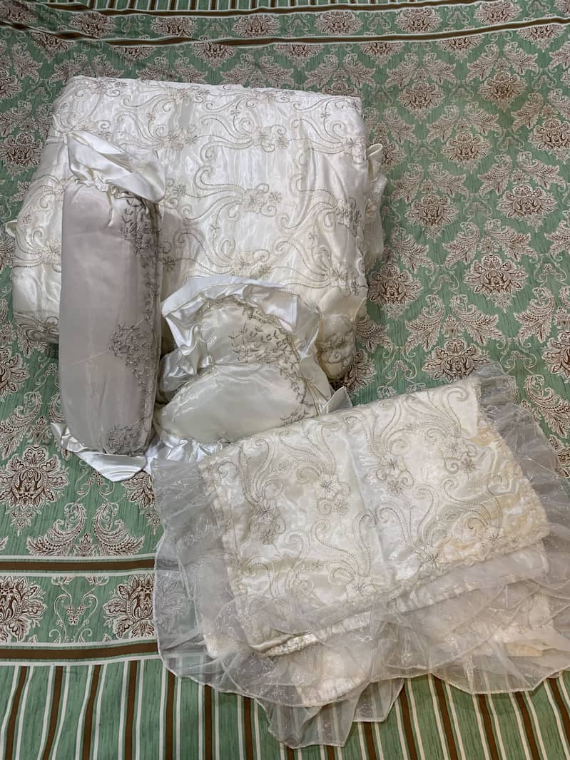 Bedding Sets

                                                            alt=