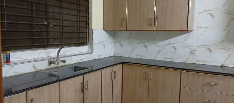 One Kanal Upper Portion Available For Rent In Faisal Town Block C

                                                            alt=