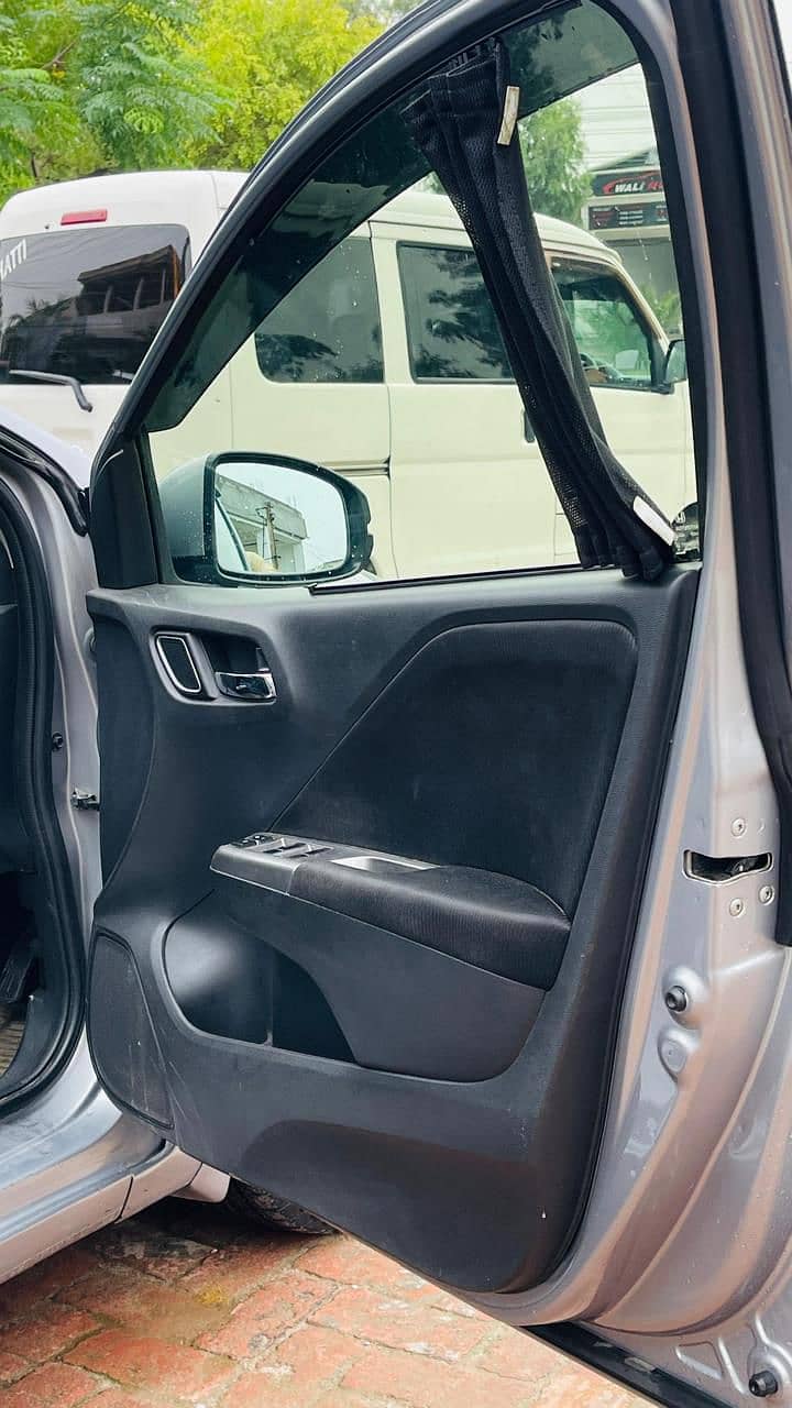 Honda Grace Hybrid 2020

                                                            alt=