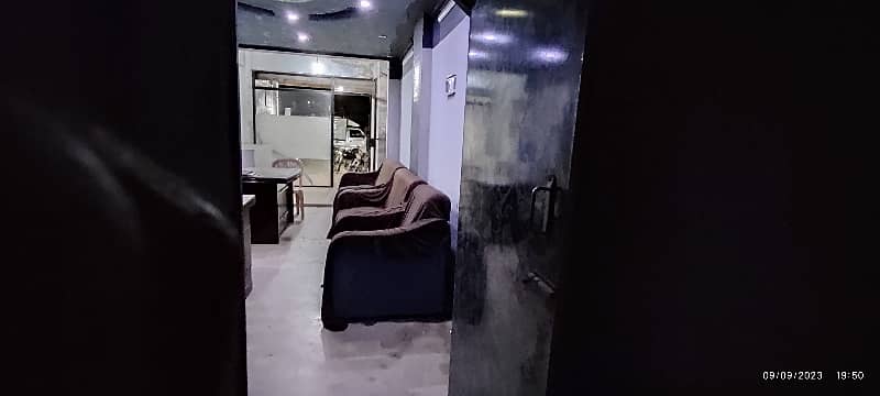 Shop Double Shutter 3 Side Corner With Attached Bath Extra Land Lease 200 Feet Road Facing Vip Location North Karachi Sector 11A

                                                            alt=