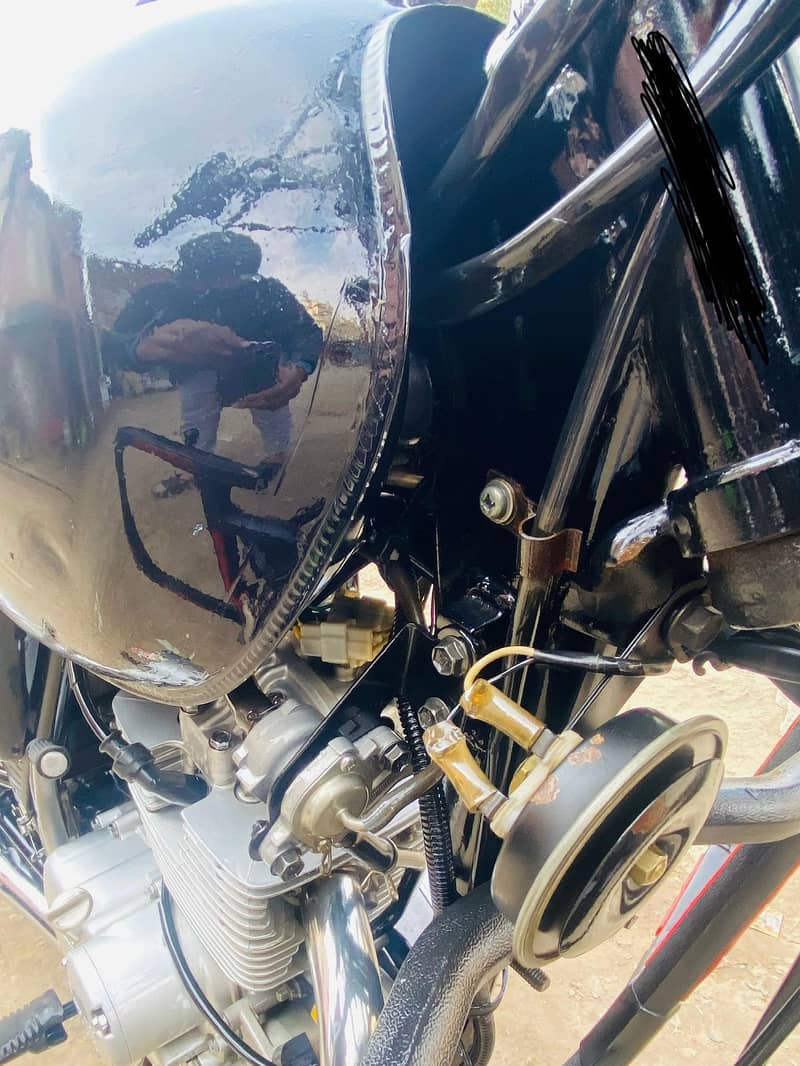 Suzuki GS 150 2022/23, single handed, Seal pack English

                                                            alt=