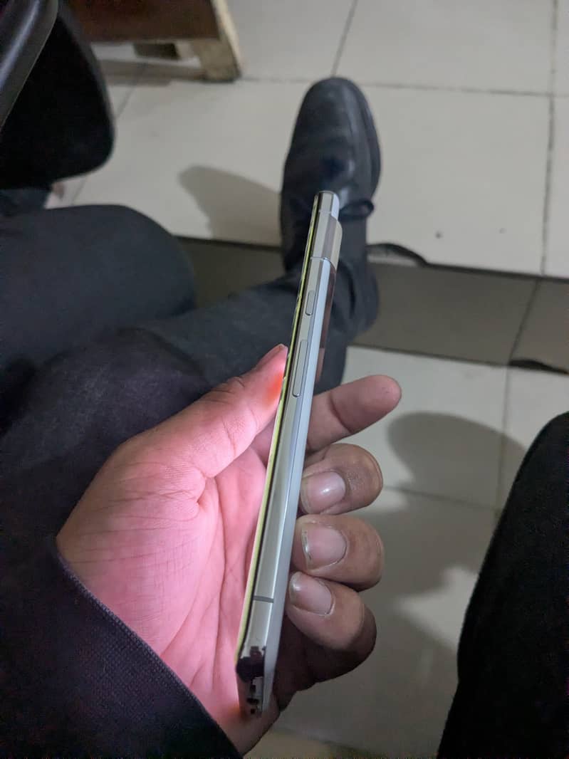 Google pixel 7 pro Exchange possible

                                                            alt=