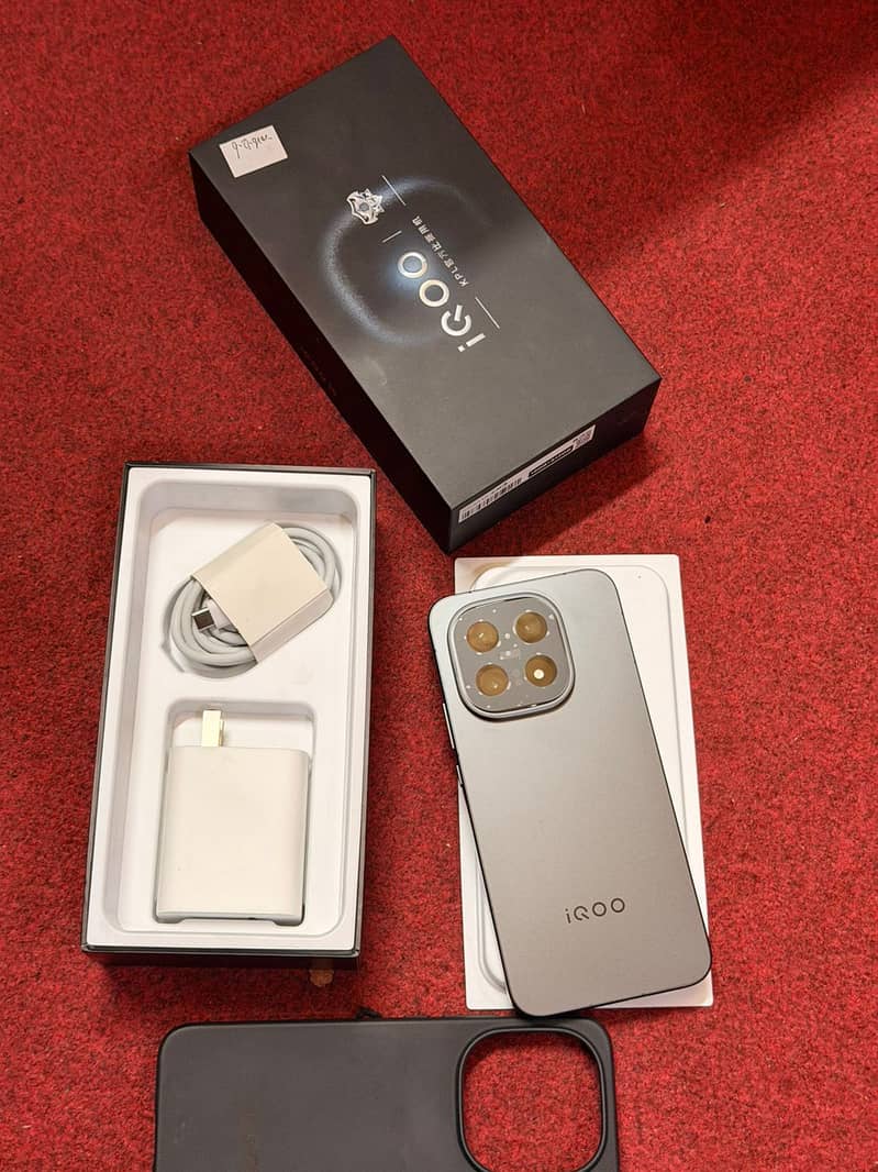 Iqoo 15 | Snapdragon 8Elite Gen5 Processor | 16/512| 5G Phone Black

                                                            alt=