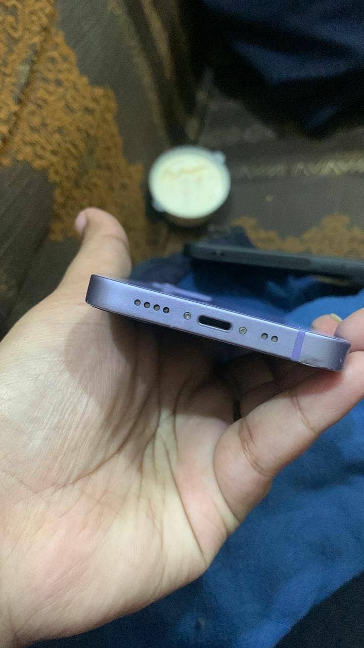 iphone 12 mini

                                                            alt=