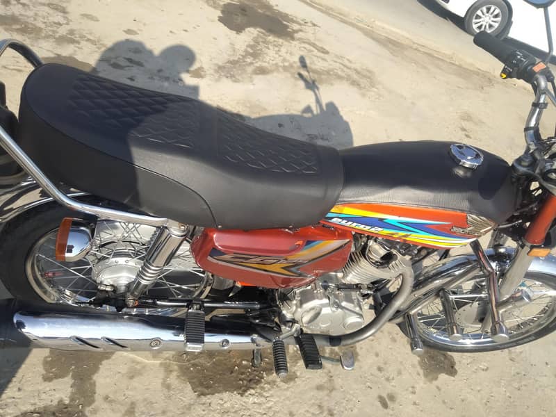 HONDA CG 125

                                                            alt=