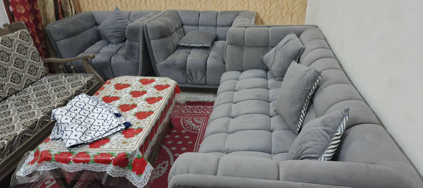 6 seater luxury sofa set

                                                            alt=