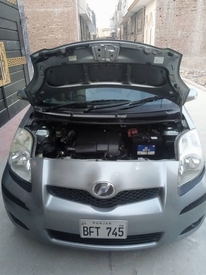 Toyota vitz 2008/13

                                                            alt=