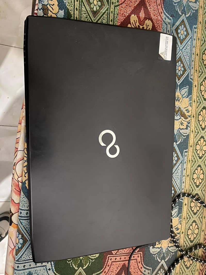 fajistu laptop

                                                            alt=