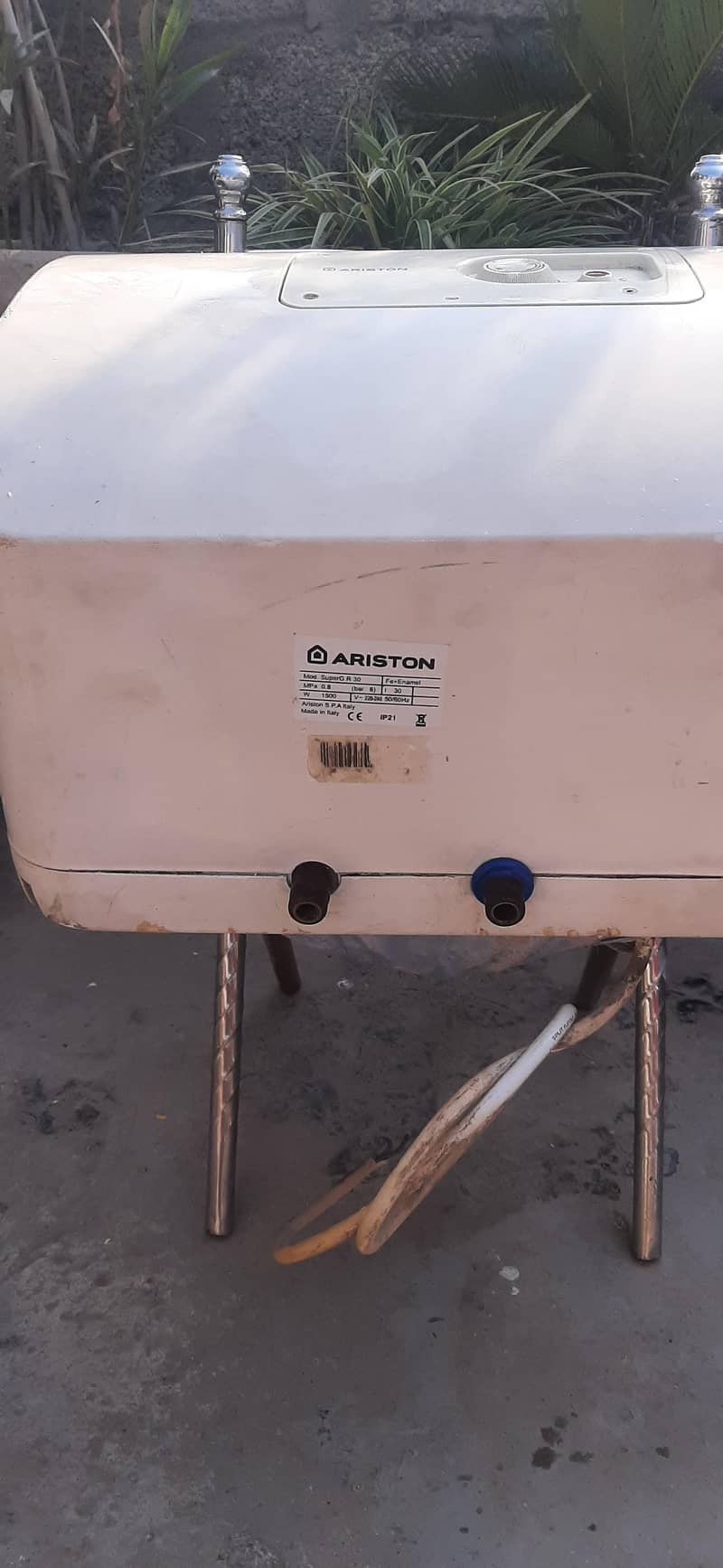 electric geyser

                                                            alt=