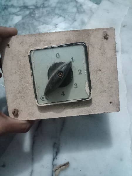 double face power selector

                                                            alt=