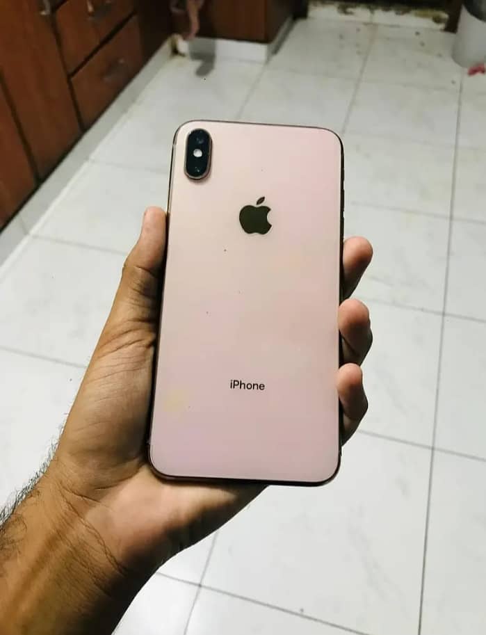 Apple iPhone XS Max

                                                            alt=