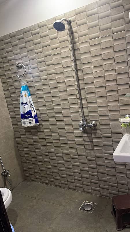 642 SQUARE FEET APARTMENT FOR SALE IN REVENUE SOCIETY BLOCK-A SEMI- FURNISHED ALL FACILITIES AVAILABLE

                                                            alt=