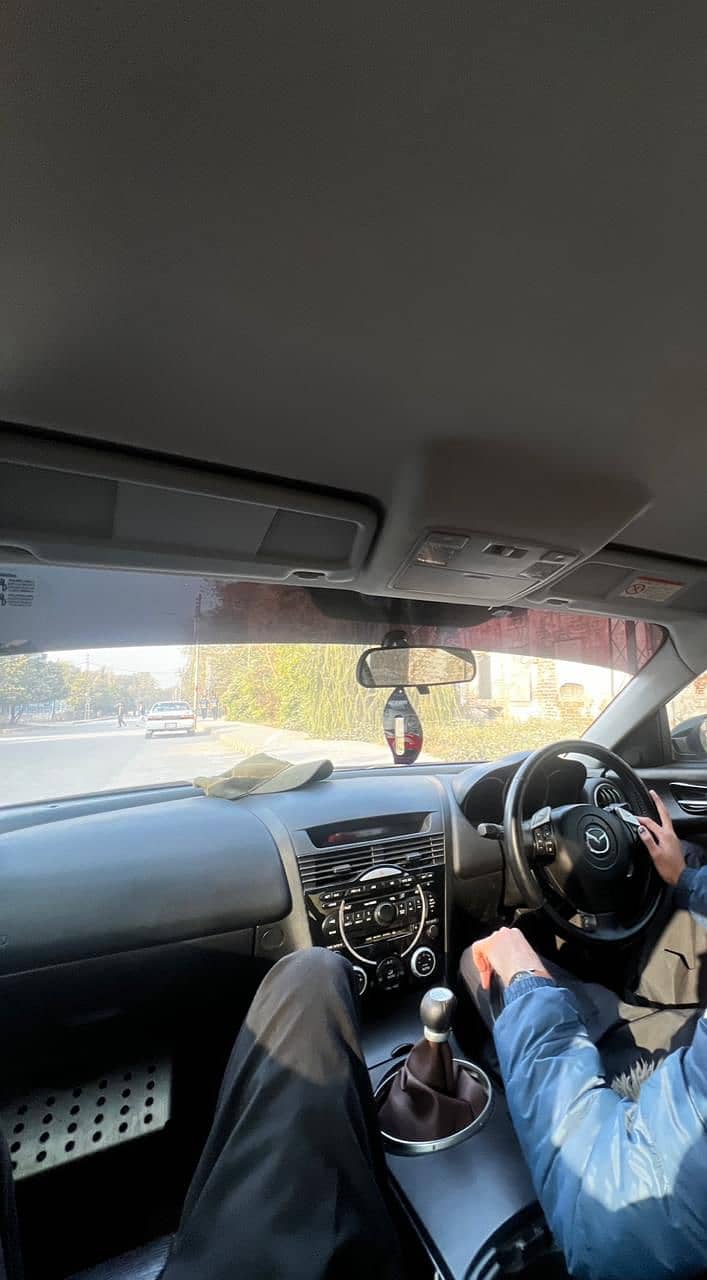 Mazda RX8 2003

                                                            alt=