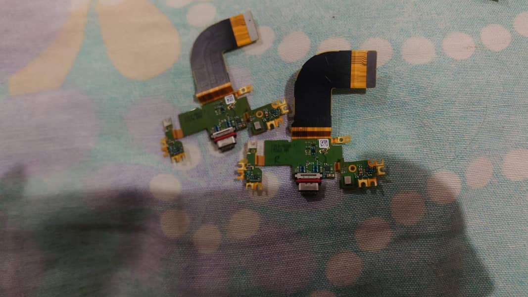 sony xperia 5 & xperia 5 ii parts available

                                                            alt=