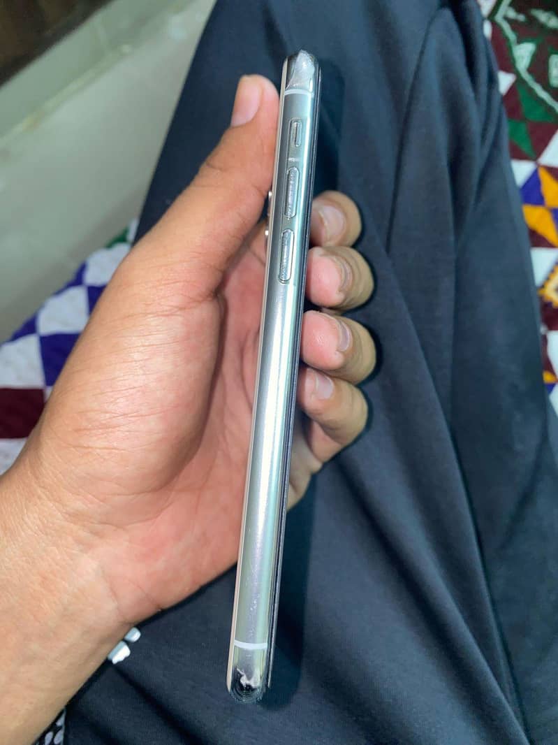 Iphone 11 pro

                                                            alt=