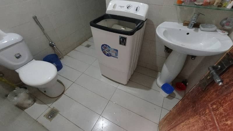 ( i am Direct Owner ) 2 Bed Corner Apartment on 4rth Floor Available For Sale In Red Sun CBC Plaza Faisal Town F-18 Block A Islamabad.

                                                            alt=