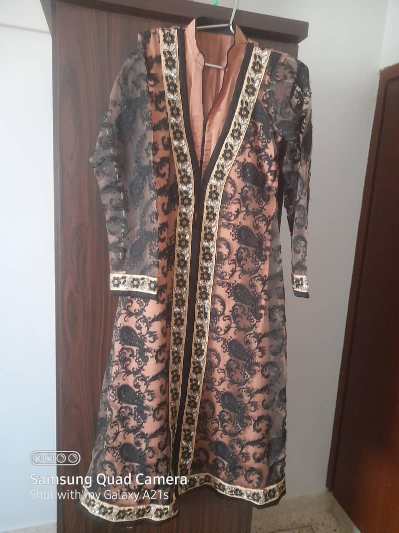 party dress

                                                            alt=