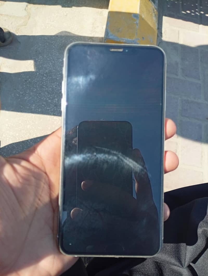 iPhone

                                                            alt=