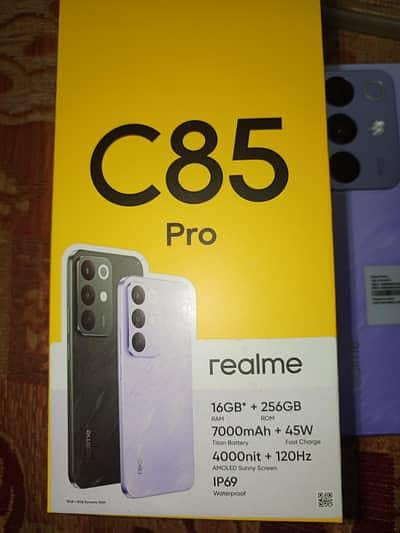Realme C85 Pro 8gb 256gb complete box 10mnth wrnti 7000mha batry

                                                            alt=